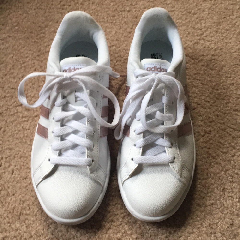 Adidas Tennis Shoes